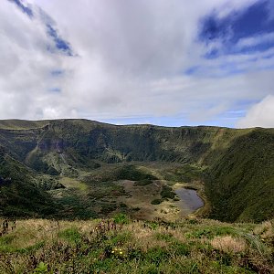 Around Faial Caldeira