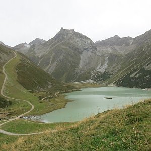 Alpy Pitztal: jezero Rifflsee 