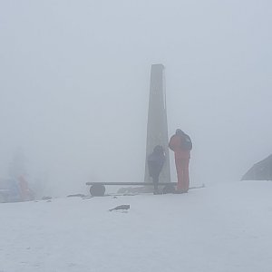 Peťulik na vrcholu Lysá hora (8.4.2023 14:57)