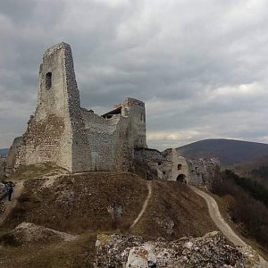 Jozef Farkaš na vrcholu Čachtický hradný vrch (12.3.2017)