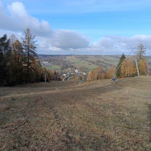 Václav Toth na vrcholu Šibeniční vrch - S vrchol (2.11.2024 14:04)