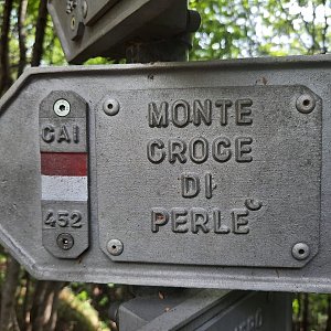 Anna na vrcholu Monte Croce di Perlé (9.6.2022)