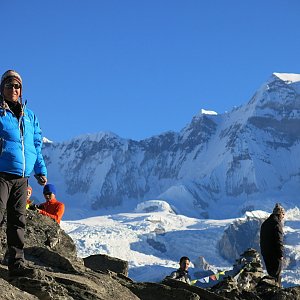 Jana a Pavel Kasaničovi na vrcholu Gokyo Ri (8.10.2017 7:00)