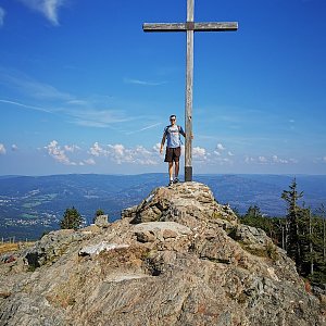 Jiří Králík na vrcholu Großer Arber / Velký Javor (28.8.2024 15:27)