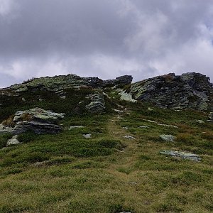 Vratislav Sejkora na vrcholu Varful La Cepi (1.8.2022 12:28)