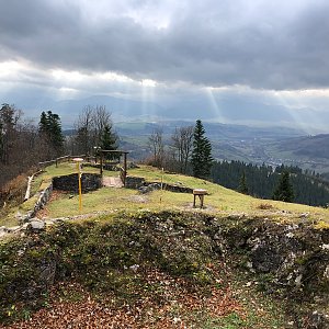 Radka D na vrcholu Sestrč (16.11.2019 11:43)