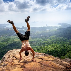 Jiří Králík na vrcholu Hang Nak peak (8.1.2019 6:25)