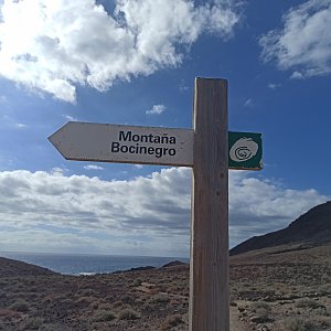 Jana na vrcholu Montaña Bocinegro (4.12.2023 10:20)