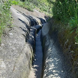 Naďa na vrcholu Monte Epomeo (3.6.2019 15:43)