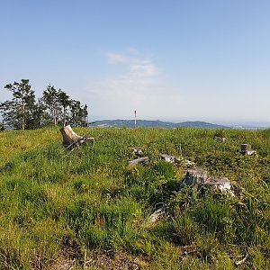 Petr Pepe Peloušek na vrcholu Suché úbočí (20.6.2021 8:14)