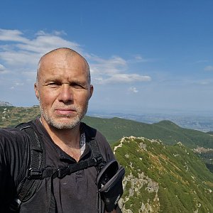 Rastislav Biarinec na vrcholu Czuba nad Karbem (8.9.2024 10:46)