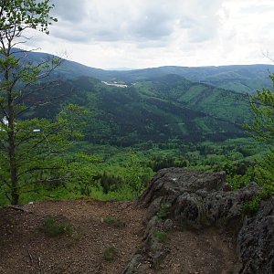 Ondra Horáček na vrcholu Medvědí kámen (18.5.2013 15:36)