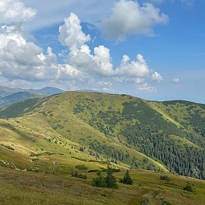 Alexandr Starý na vrcholu Ľatiborská hoľa - Z (19.8.2023 16:45)