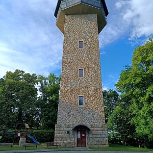 Luky na vrcholu Kaňk - V vrchol (31.5.2024 8:45)