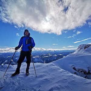 Jiří Králík na vrcholu Rauherstand (25.2.2024 13:29)