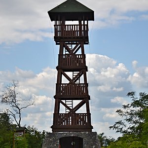 Jarda Vála na vrcholu Maginhrad (1.7.2018 11:32)