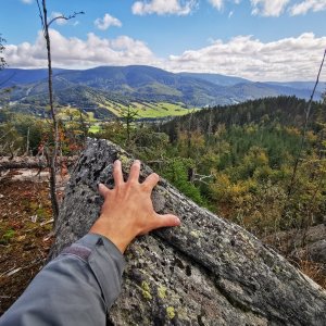 Jiří Králík na vrcholu Jelení vyhlídky  (29.9.2024 12:32)