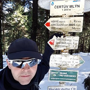 Pavel Skřičík na vrcholu Čertův mlýn (17.3.2019 10:15)