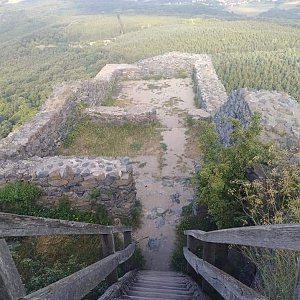 Jozef Farkaš na vrcholu Salgó vára (hrad) (4.8.2018)