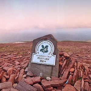 Martin Matějka na vrcholu Pen y Fan (20.5.2014 21:44)