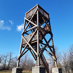 ZdenkaV na vrcholu Strážnice (19.2.2022 14:15)