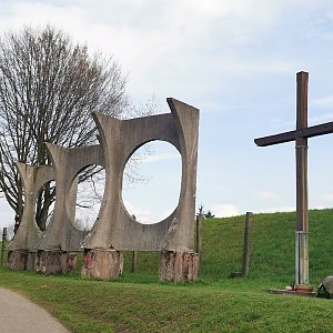 Šárka na vrcholu Krmelínský kopec (29.4.2021 17:10)