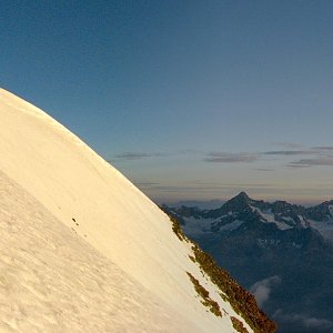 marko na vrcholu Breithorn Orientale / East (1.8.2009 23:30)