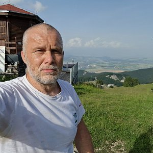 Rastislav Biarinec na vrcholu Malinné (21.6.2024 17:36)