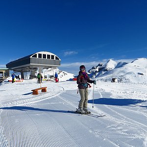 Iveta Válová na vrcholu Mount Standish (4.11.2016)