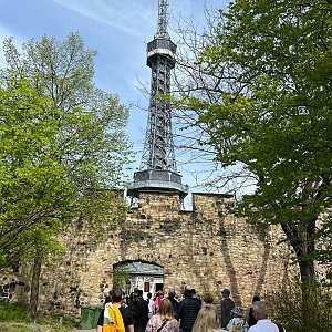 Radim na vrcholu Petřín (1.5.2023 10:39)