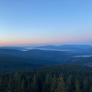 Káťa na vrcholu Boubín (8.5.2021 5:25)