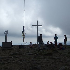 Ila na vrcholu Hoverla (28.8.2011)