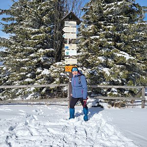 Jaroslava Bašová na vrcholu Radegast (12.3.2023 11:46)