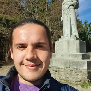 Luke na vrcholu Radegast (8.5.2020 16:47)