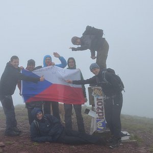 Daniel Orgoník na vrcholu Midžur (20.6.2015 21:02)