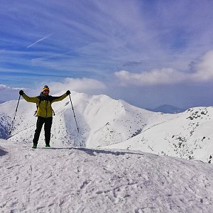 Martin Vlček na vrcholu Veľký Kriváň (22.3.2019 12:06)